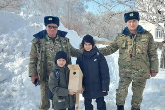 Нижнеборлық Мббк Кмм 27 март в 12:48  · Поделился/-ась с Доступно всем #Адал_азамат 27 наурыз (жұма) — «Қамқор» әлеуметтік жобасы «Қоғамға қызмет ету» жобасы аясында оқушыларымыз игі әрі пайдалы іске қатысып, Көкшетау мемлекеттік ұлттық табиғи паркі-мен б