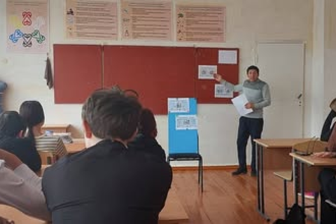 14 сәуір күні 8–10 сынып оқушыларымен «Ашық әңгіме: Ерте жүктіліктің салдары» тақырыбында пікірлесу өтті. Насихатсыз және «сүзгісіз» форматта оқушылармен өмір шындығы талқыланды: Мифтер мен шындық: әлеуметтік желілердегі әдемі көрініс пен шынайы өмірдің а